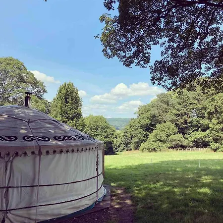 Eisa Yurt Hotel York Exterior photo